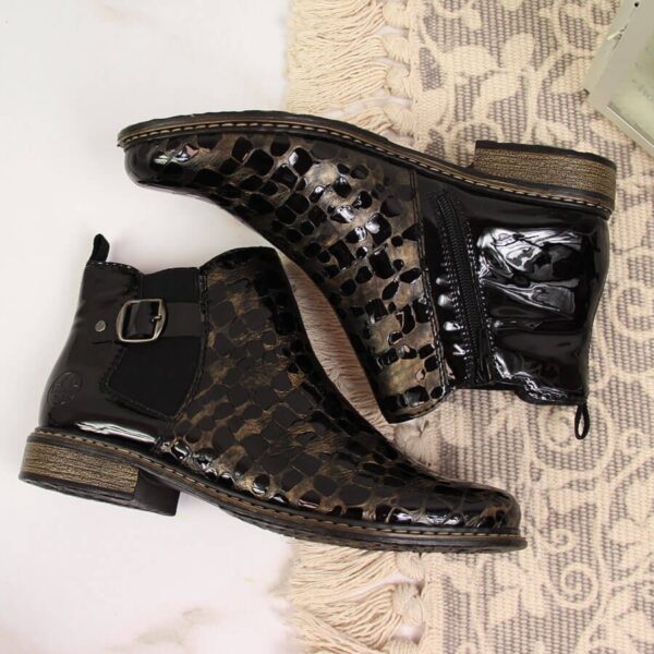 Skórzane sztyblety damskie lakierowane Rieker Z4965-90