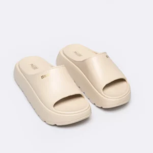 Klapki damskie na podwyższonej podeszwie beżowe RR274A569 801