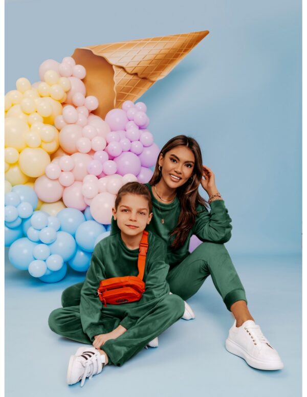 Welurowy dres dziecięcy DIEGO - butelkowa zieleń