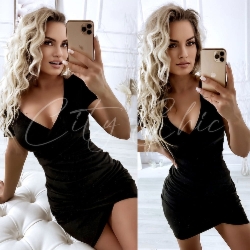 Sukienka Velvet przekładana 890 black