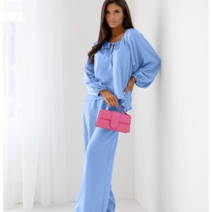 Stylowy komplet z szerokimi spodniami NOYA - błękitny