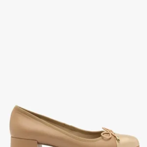 Beżowo-złote czółenka z ozdobną kokardą