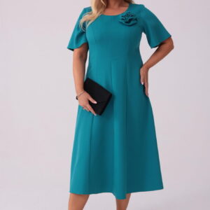 Elegancka sukienka Doris na wesele w odcieniach zieleni PLUS