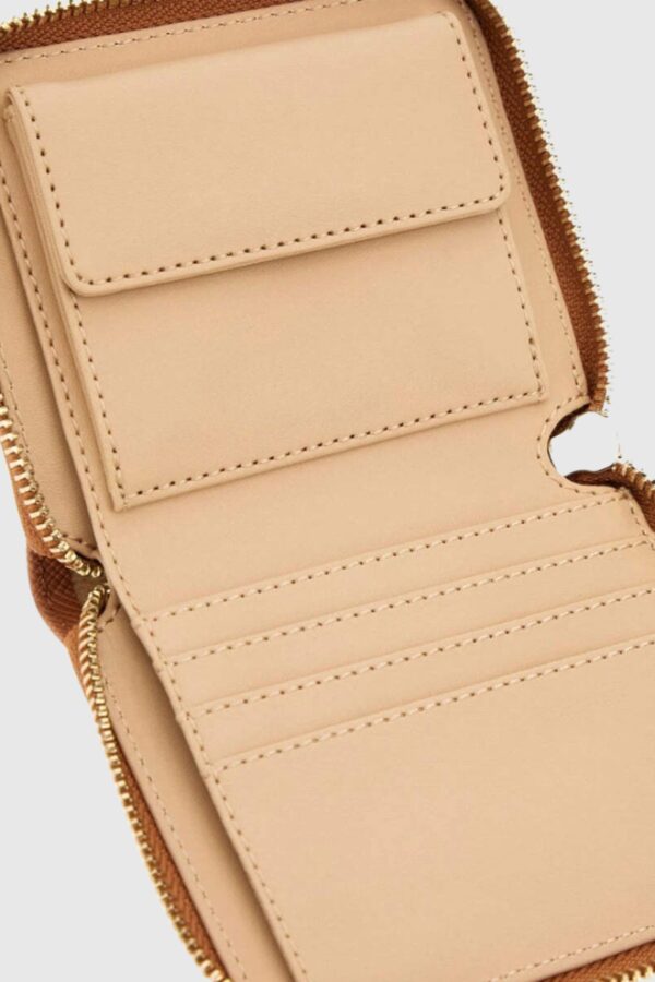 GUESS Brązowy mały portfel damski Laure