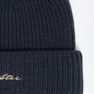 Czapka damska z wyhaftowanym napisem granatowa Neonila 403