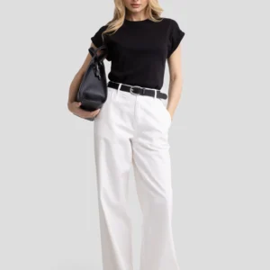 098852aeb7f04a54e500b0cdd8f203e0c3672410 Koszulka damska z podwijanym rękawem czarna Adela 906