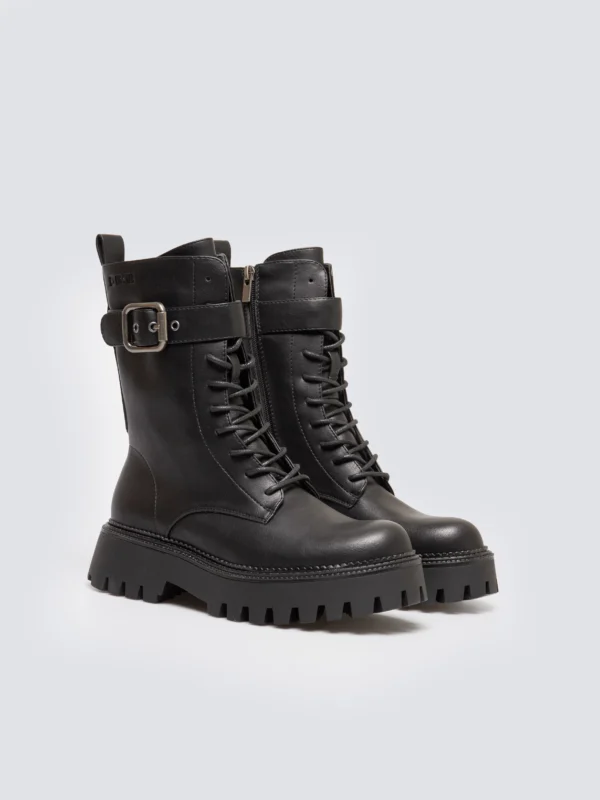 0adde209d1ba338915effe558e407a4ae87fe3b4 Trapery damskie ze skóry ekologicznej czarne OO274137 906