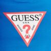 0b6a4f8470d0faa463eb245399f6d99c19f1e227 GUESS Niebieski t-shirt damski z dużym trójkątnym logo