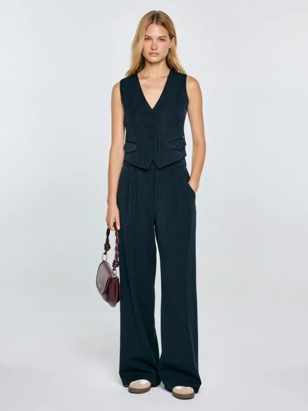 15378432d4eedad8de0c743870476d5b1717e24a Spodnie damskie z szeroką nogawką w prążek granatowe Elvie 403