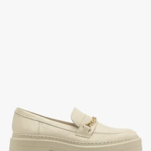 Kremowe mokasyny ze złotym łańcuszkie