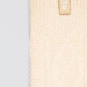 Skarpety damskie z wiskozy z warkoczowym splotem beżowe Eline 800