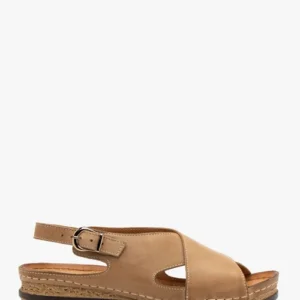 Beżowe sandały na platformie