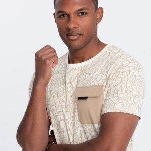 Bawełniany męski t-shirt z literowym printem i kieszonką – kremowo-brązowy V1