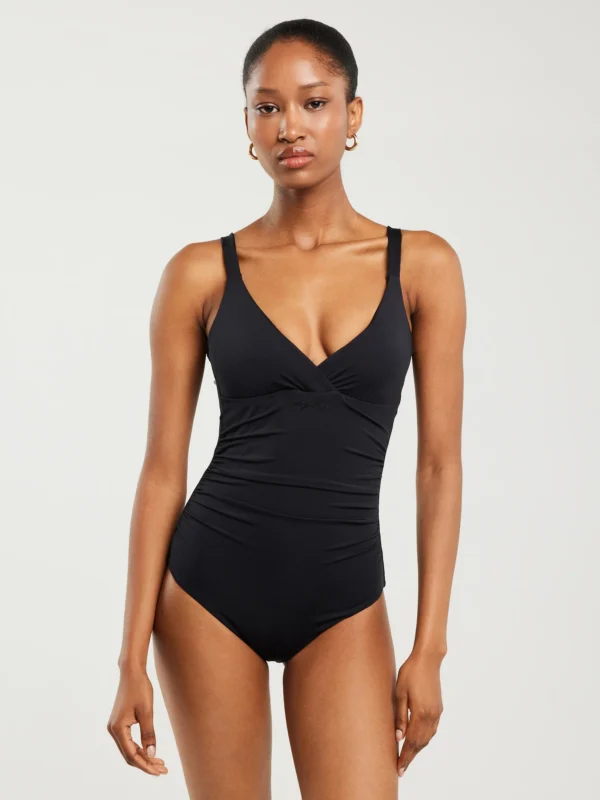 23360d99c80b371947f57d8b9fb6b60e5deee7f3 Kostium kąpielowy jednoczęściowy czarny Sallsa 906