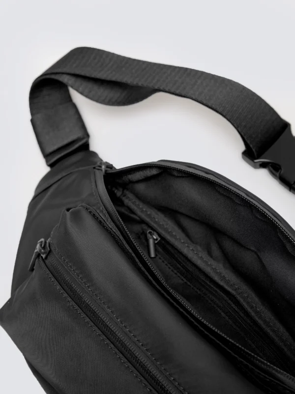 Saszetka męska typu nerka czarna Tizanor 906