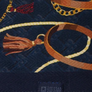 Apaszka damska z wiskozy z kolorowym nadrukiem granatowa Chainas 403