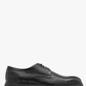 Czarne półbuty męskie na lekkim spodzie