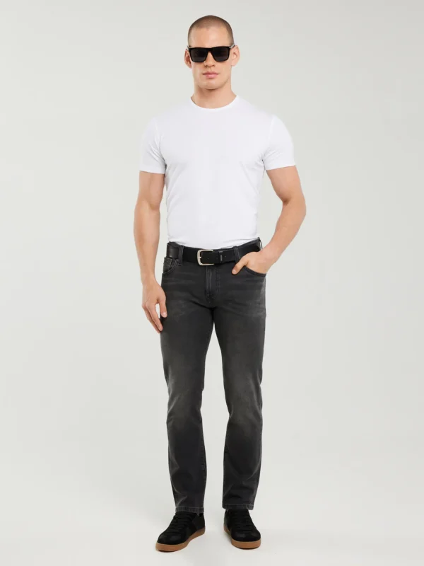 36e4cb09a09c36f9557fa30a5282175aa6f14ab5 Jeansy męskie dopasowane z przetarciami czarne Martin 953