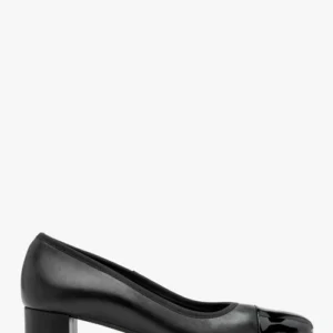 Czarne czółenka z lakierowanym noskie