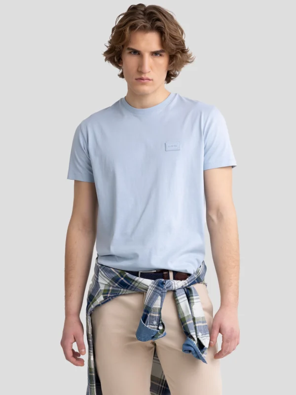 Koszulka męska z naszywką na piersi błękitna Arriser 400