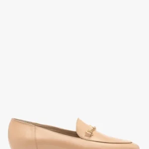 Beżowe mokasyny na płaskiej podeszwie