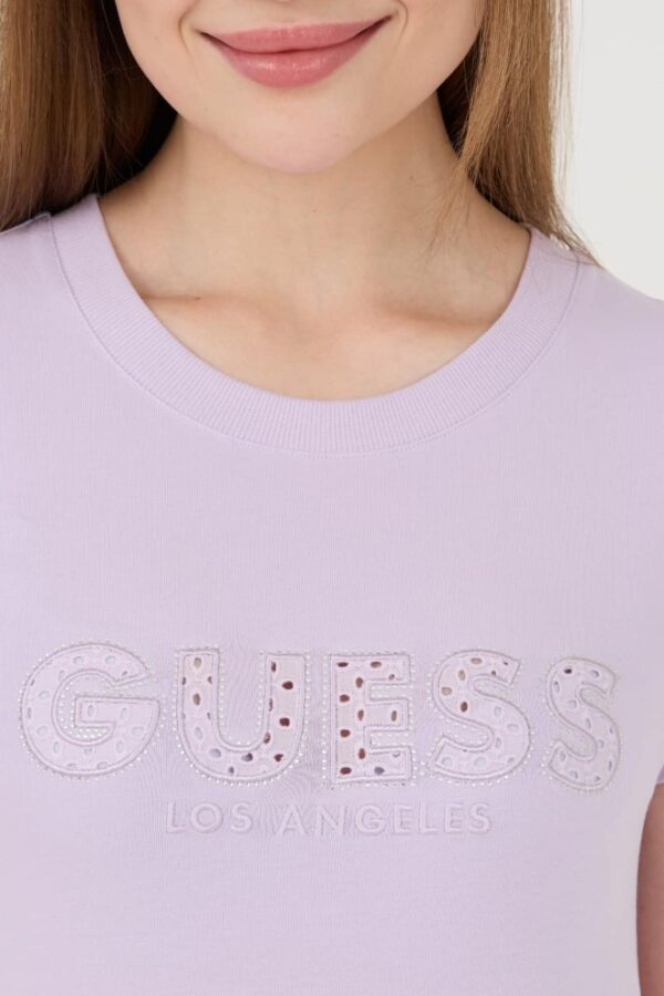 GUESS Lawendowy damski t-shirt Sangallo Tee
