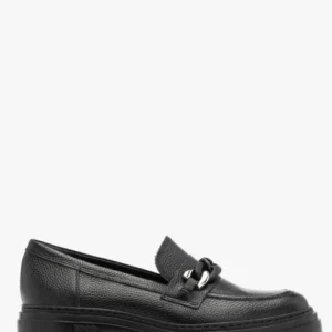 Czarne mokasyny ze srebrno-czarną ozdobą na cholewce