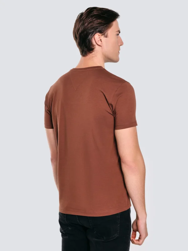 55703ab5e434e7c3c0cc1a77a88d6ad05d461de7 Koszulka męska z kieszonką brązowa Carbon 804