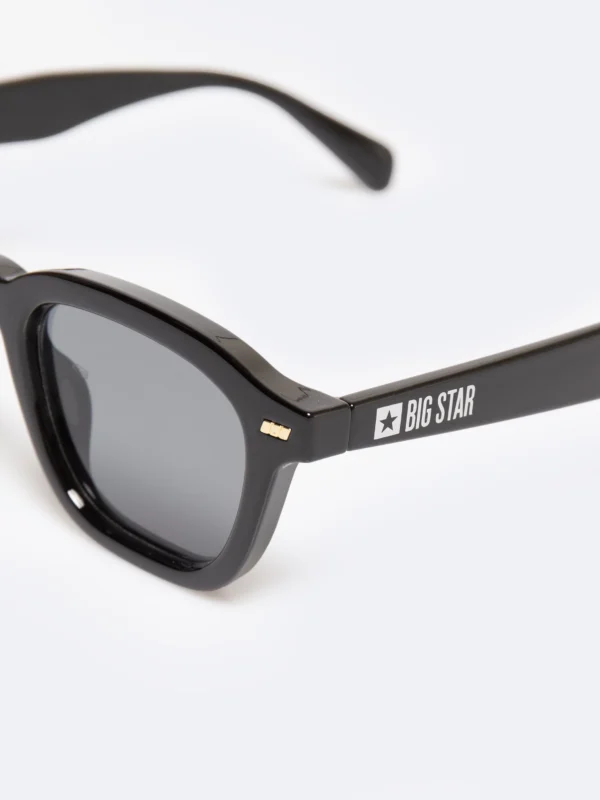 Okulary przeciwsłoneczne czarne Kari 906