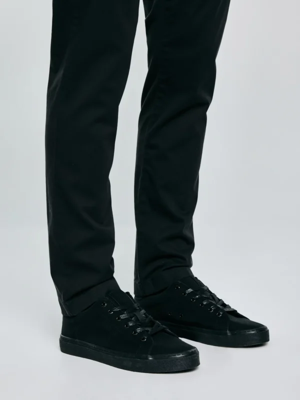 Trampki męskie niskie czarne SS174001 906