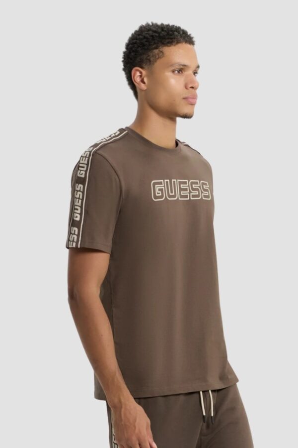 GUESS Brązowy męski t-shirt Arlo