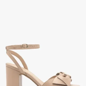 Beżowe sandały damskie z odpinaną kokardą