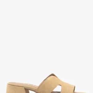 5e9bf6589608ccf71224577c16a0feb06a8dc520 Piaskowe wycinane klapki damskie