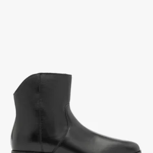 Czarne krótkie kowbojki