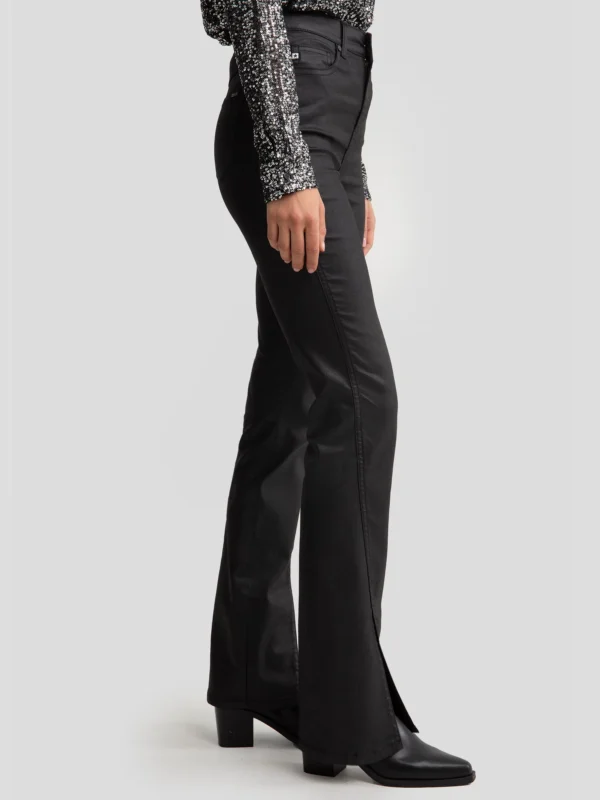 Jeansy damskie bootcut z rozcięciami woskowane czarne Blake 924