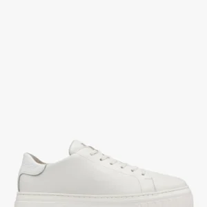 Kremowe półbuty w sportowym stylu na grubej podeszwie