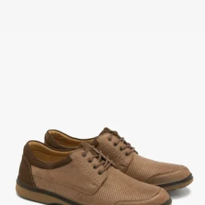 Brązowe półbuty z ozdobną perforacją