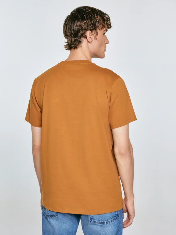 Koszulka męska z kieszonką brązowa Carbon 802