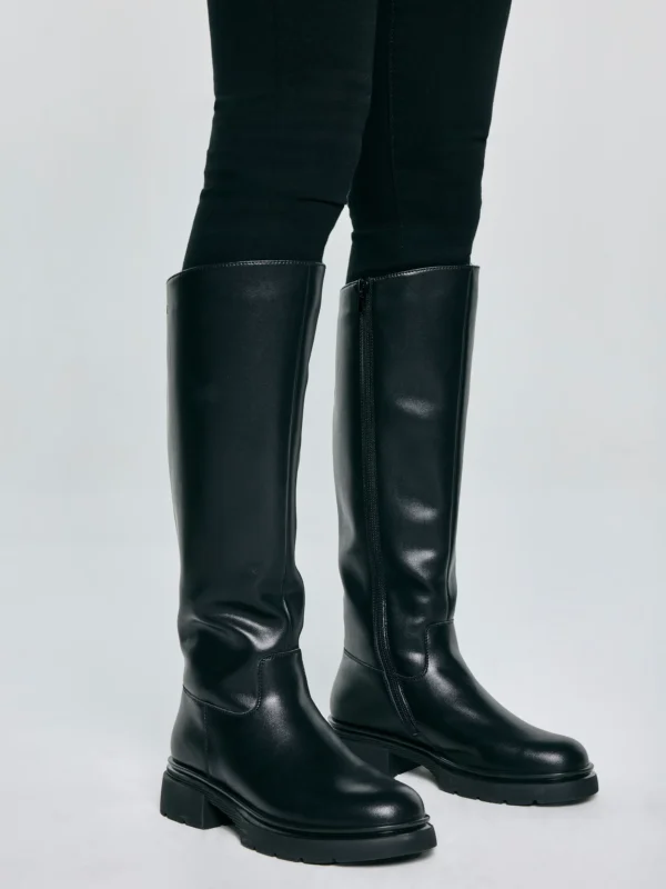 Kozaki damskie ze skóry naturalnej czarne SS274618 906