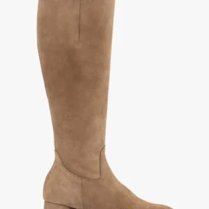 Welurowe kozaki damskie na niskim klocku