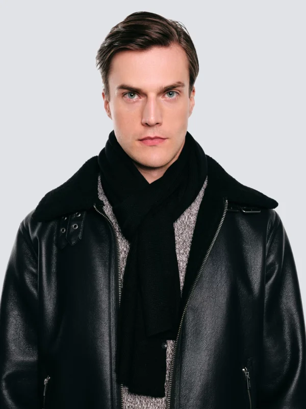 Szal dzianinowy czarny Estanilan 906/ Mesianil 906