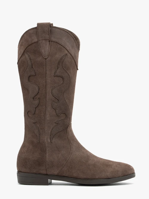 Brązowe kozaki kowbojki z dekoracyjnym hafte