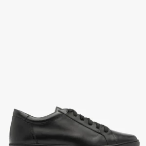 Czarne półbuty sportowe na lekkiej podeszwie