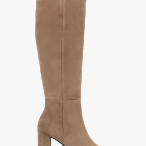 Piaskowe kozaki damskie na słupkowym obcasie