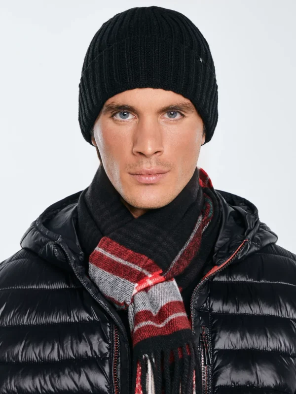 Czapka męska zimowa z dodatkiem wełny czarna Haman 906