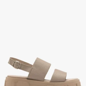 Beżowe sandały na masywnym spodzie