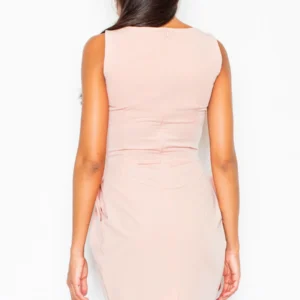 Elegancka sukienka tulipan z efektownymi zakładkami różowa