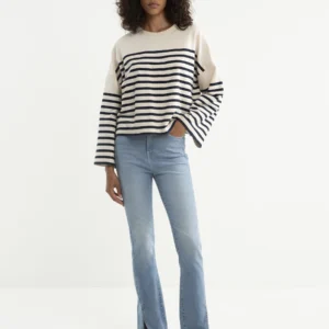 Jeansy damskie bootcut z rozcięciami jasnoniebieskie Blake 219