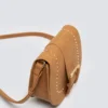 Torebka damska crossbody z ozdobną klamrą i nitami brązowa Lulua 803