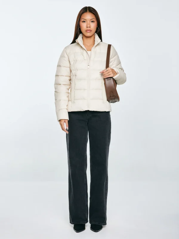 Kurtka damska pikowana ze stójką kremowa Delina 103